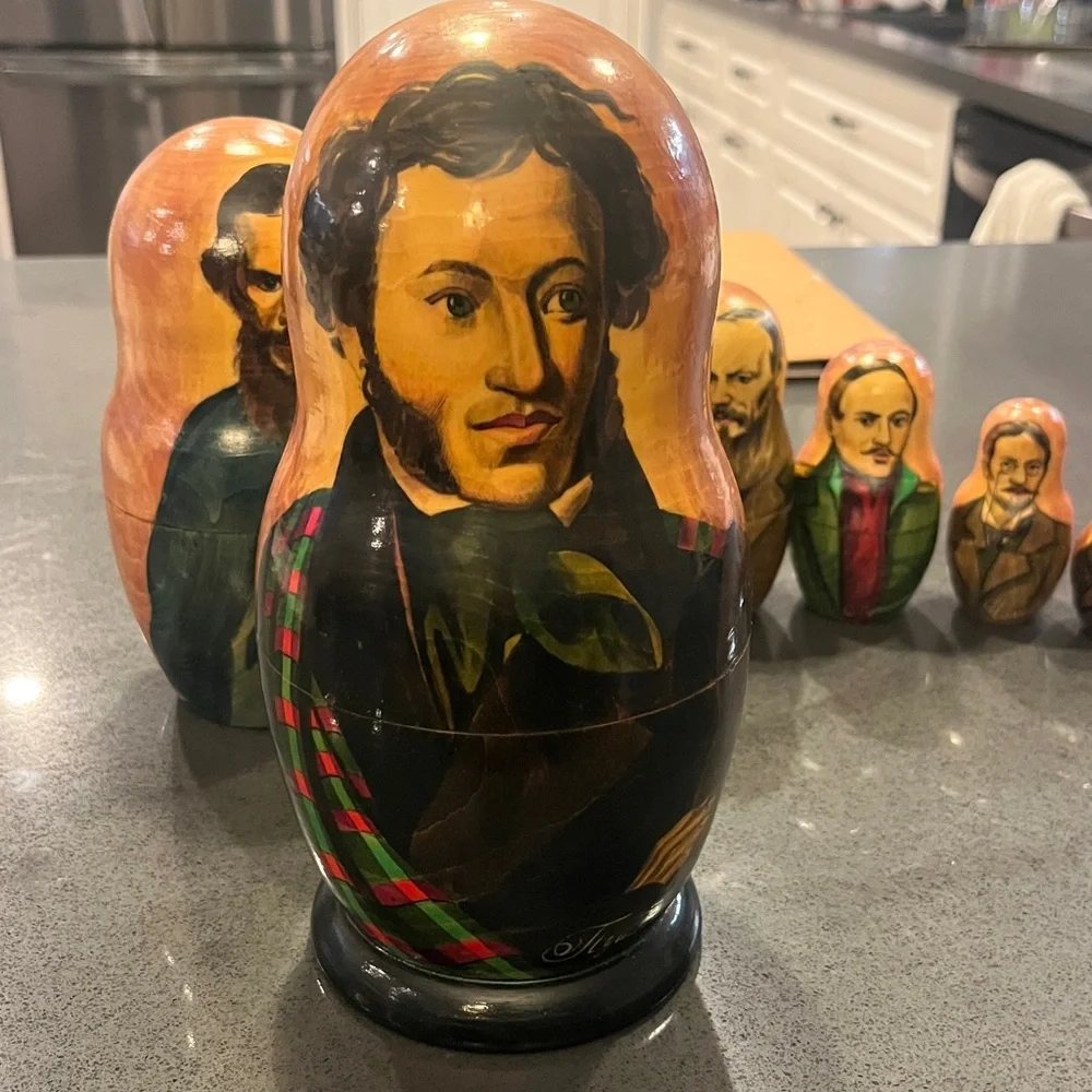 Matryoshka Russian Authors Vintage/Signed Rare 1995 Nesting Doll Set of 10-Rare - Picture 3 of 17